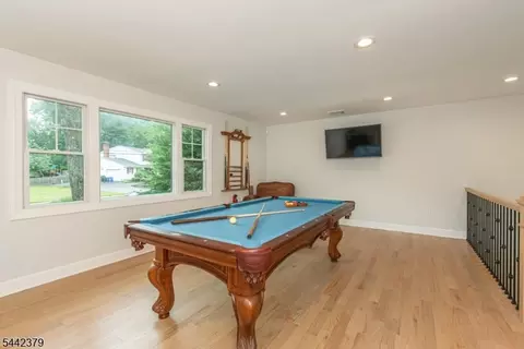 57 Coventry Rd, Wayne, NJ 07470 photo 4