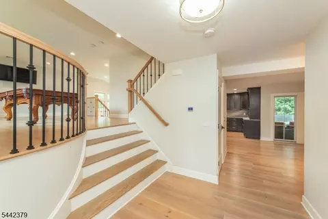 57 Coventry Rd, Wayne, NJ 07470 photo 3