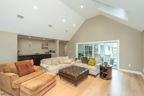 57 Coventry Rd, Wayne, NJ 07470 photo 18