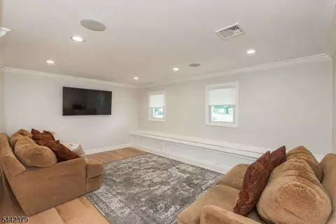 57 Coventry Rd, Wayne, NJ 07470 photo 15