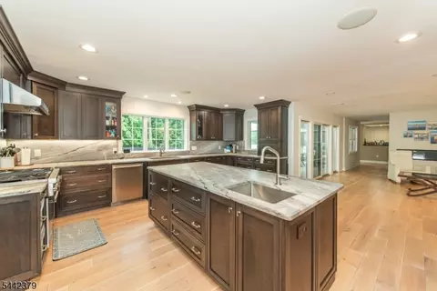 57 Coventry Rd, Wayne, NJ 07470 photo 12