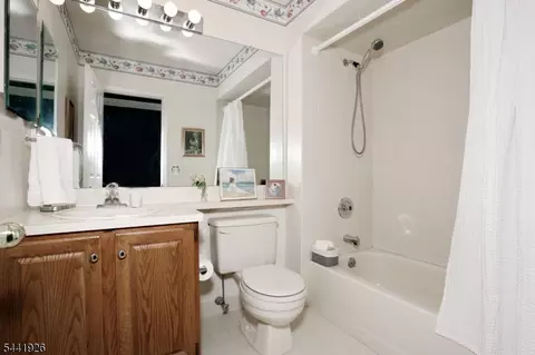 72 Birch Ln, Wayne, NJ 07470 photo 31