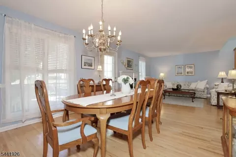 72 Birch Ln, Wayne, NJ 07470 photo 11