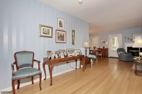 Entry Way - 72 Birch Ln, Wayne, NJ 07470 photo 3 of 5