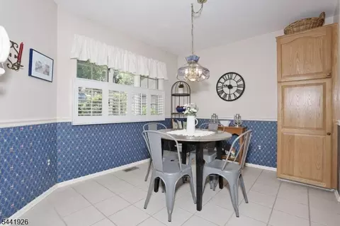 72 Birch Ln, Wayne, NJ 07470 photo 18