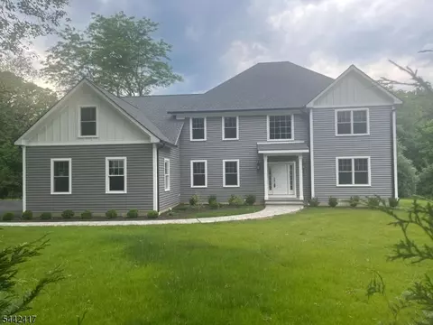 22 Furnace Rd, Chester, NJ 07930