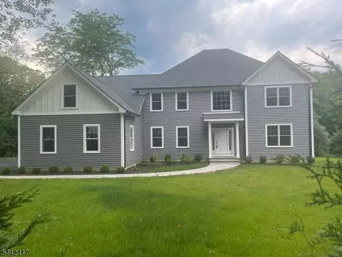 22 Furnace Rd, Chester, NJ 07930
