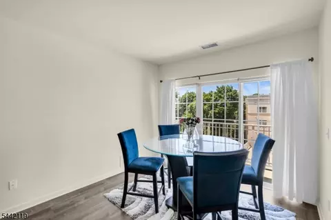Dining - 400 E Front St #415, Plainfield, NJ 07060 photo 1 of 3