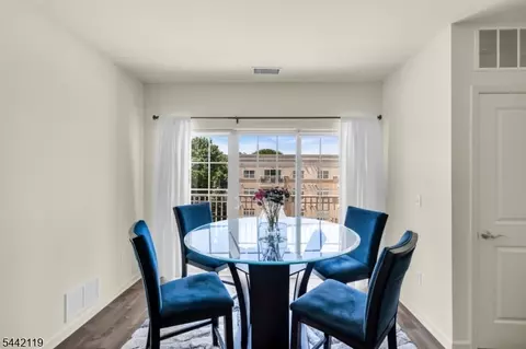 Dining - 400 E Front St #415, Plainfield, NJ 07060 photo 2 of 3