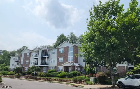 75 Mountainview Ct #75, Riverdale, NJ 07457