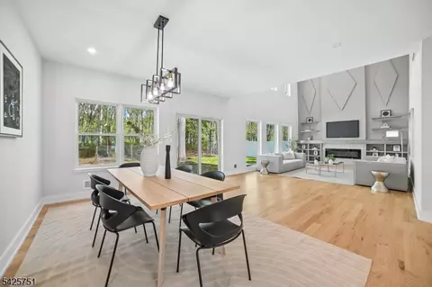 Dining - 136 Irwin St, Springfield, NJ 07081 photo 1 of 2