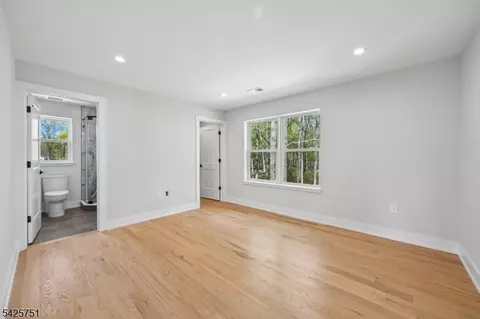Other - 136 Irwin St, Springfield, NJ 07081 photo 4 of 11
