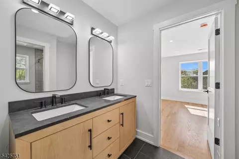 Other - 136 Irwin St, Springfield, NJ 07081 photo 5 of 11