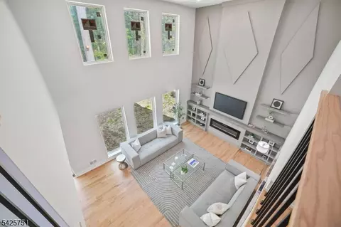 Other - 136 Irwin St, Springfield, NJ 07081 photo 2 of 11
