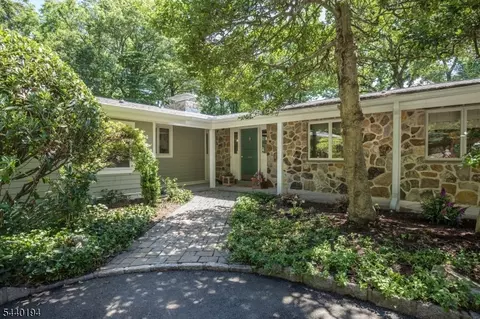 6 Post House Rd, Morristown, NJ 07960