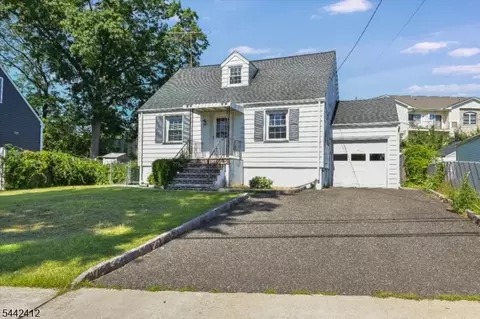 43 Urma Pl, Saddle Brook, NJ 07663