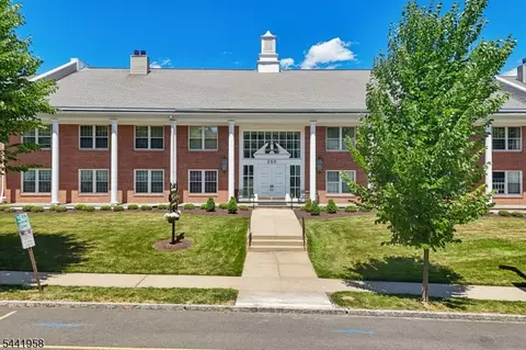260 Prospect St #24, Westfield, NJ 07090