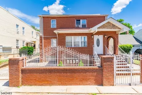 829-831 Allen St #4, Elizabeth, NJ 07202