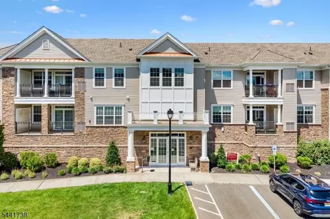 2206 Jockey Hollow Trl, Somerset, NJ 08873
