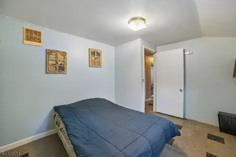 72 Lake Dr E, Wayne, NJ 07470 photo 20