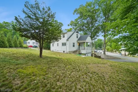 72 Lake Dr E, Wayne, NJ 07470 photo 28