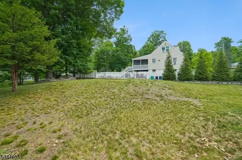 72 Lake Dr E, Wayne, NJ 07470 photo 30