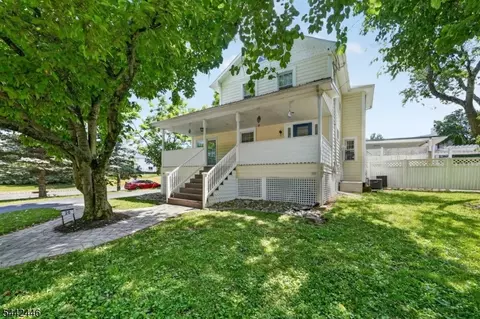 20 Kline Blvd, Whitehouse Station, NJ 08889
