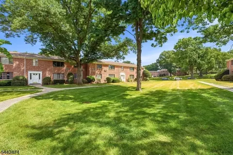 89 Troy Dr # D, Springfield, NJ 07081 photo 18