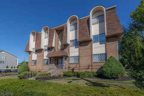 1190 W St George B23 #B23, Linden, NJ 07036