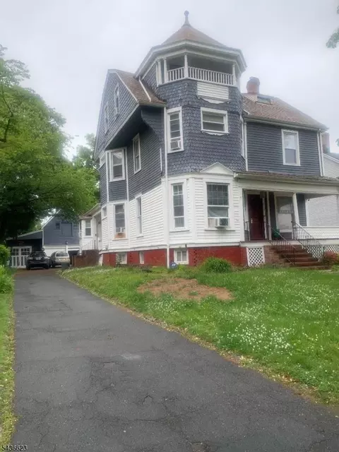 315 N Arlington Ave, East Orange, NJ 07017