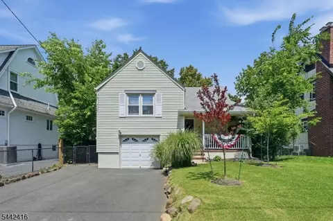 20 Wootton Rd, Essex Fells, NJ 07021