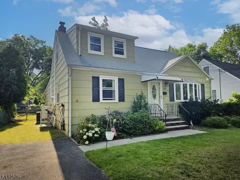747 Brookside Rd, Rahway, NJ 07065
