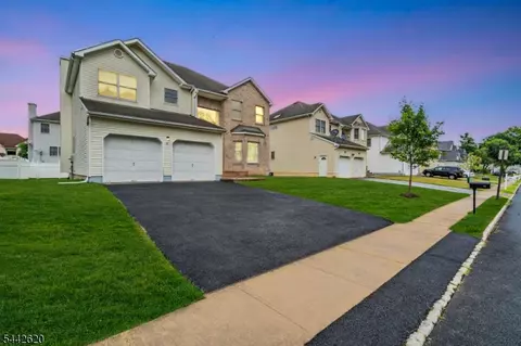 42 Leah Way, Parsippany, NJ 07054