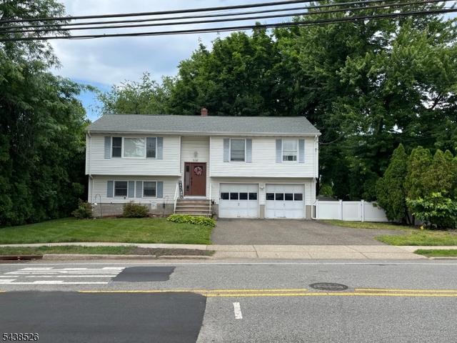 832 Lafayette Ave, Hawthorne, NJ 07506
