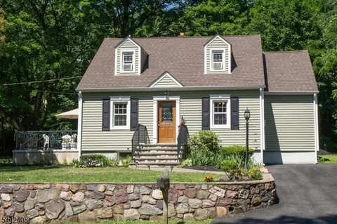 46 Lakeside Dr, Rockaway, NJ 07866