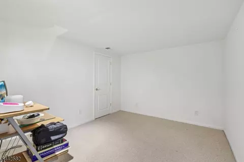 5 Scarlet Oak Ln, Paramus, NJ 07652 photo 39