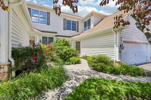 5 Scarlet Oak Ln, Paramus, NJ 07652 photo 5
