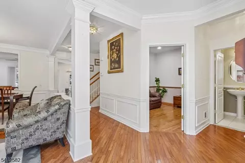 5 Scarlet Oak Ln, Paramus, NJ 07652 photo 24