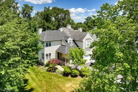 15 Navajo Trl, Somerville, NJ 08876