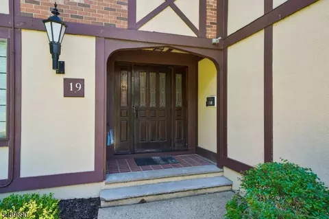 19 Kensington Rd # H, Chatham Twp, NJ 07928