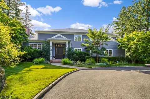 2 Denman Ct, Short Hills, NJ 07078