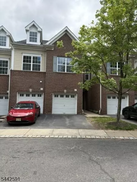 47 Taft Ln, Morristown, NJ 07960