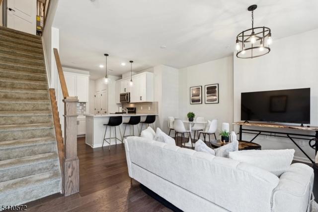4 Sadie Cir UNIT 4104, Union, NJ 07083