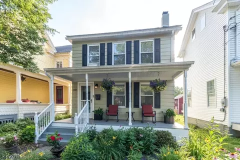 503 Harrison St, Frenchtown, NJ 08825