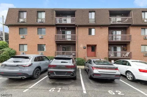 740 Mill St #3, Belleville, NJ 07109