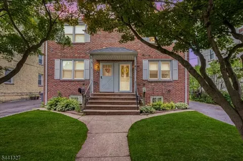 23 Myrtle St, Cranford, NJ 07016