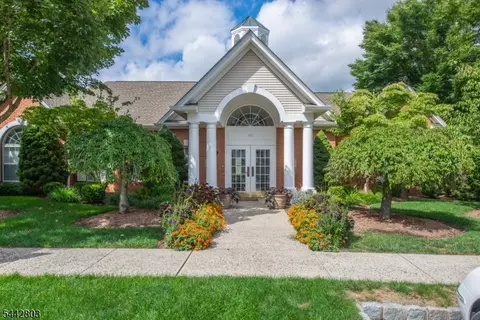 454 Cambridge Dr, Butler, NJ 07405