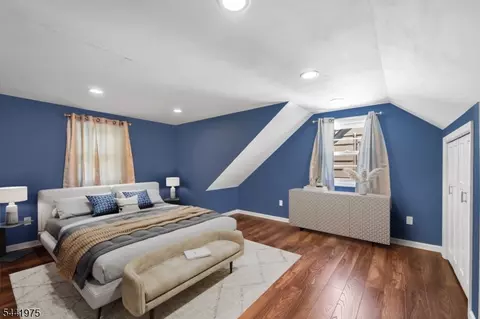 Bedroom - 101 Pinecrest Ter, Wayne, NJ 07470 photo 7 of 10