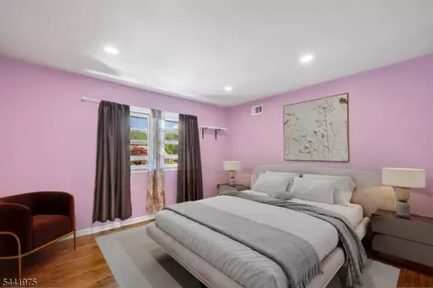 Bedroom - 101 Pinecrest Ter, Wayne, NJ 07470 photo 3 of 10