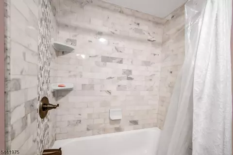 Bath - 101 Pinecrest Ter, Wayne, NJ 07470 photo 2 of 2
